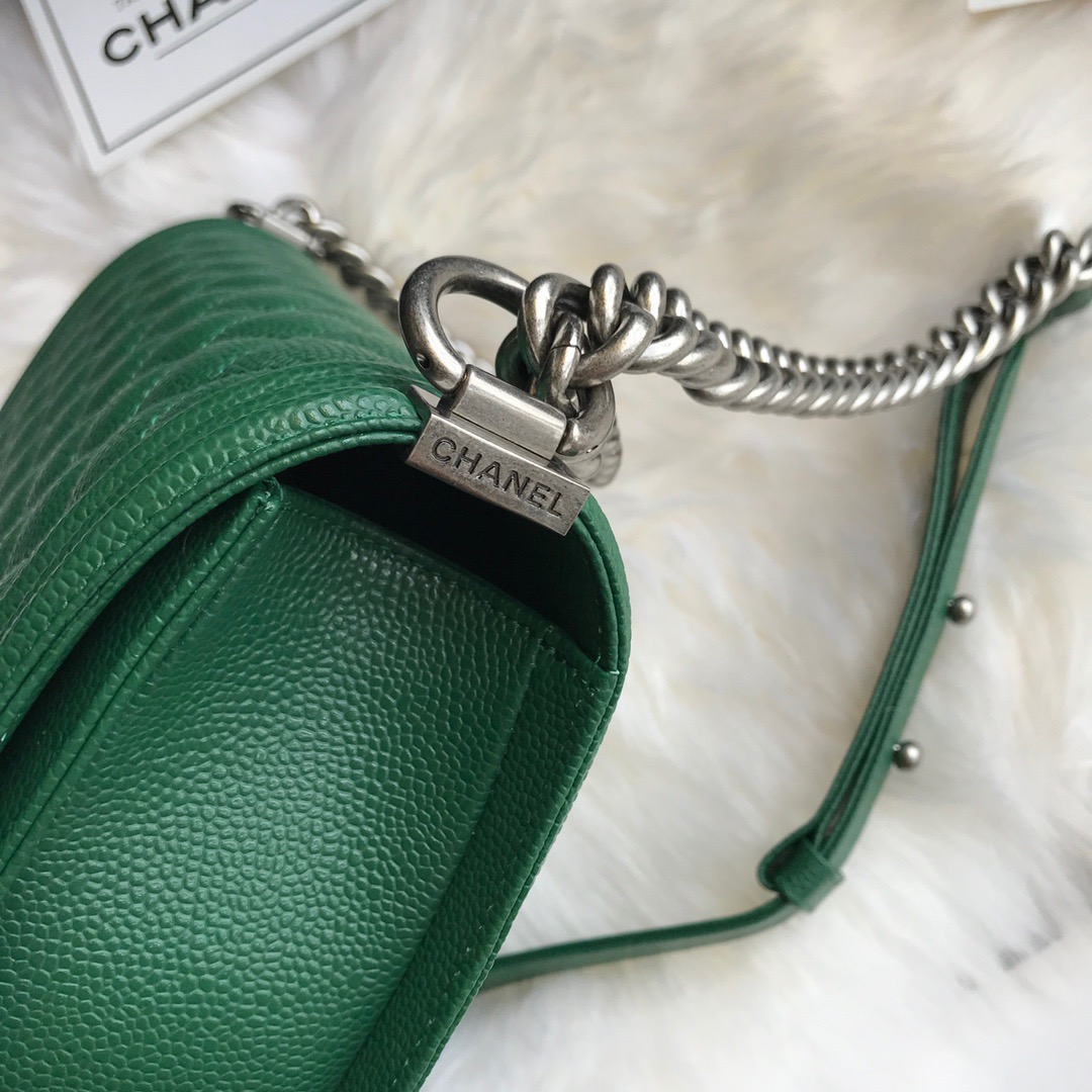 A67086, CHANEL BOY CHANEL HANDBAG, GRAINED CALFSKIN