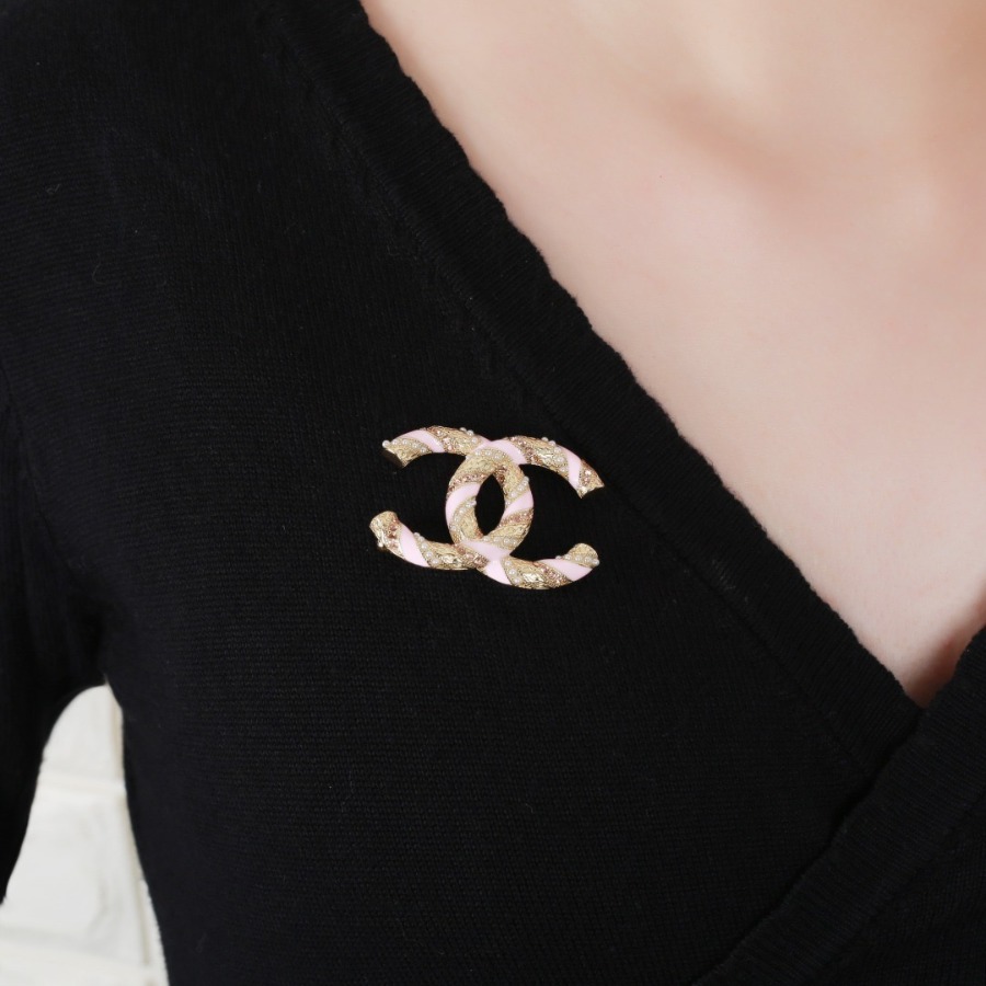 CHANEL BROOCHES