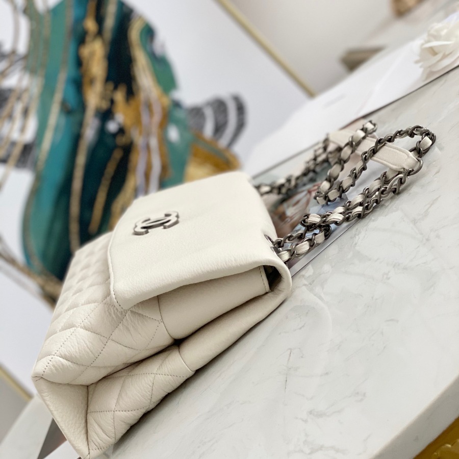 chanel flap bag