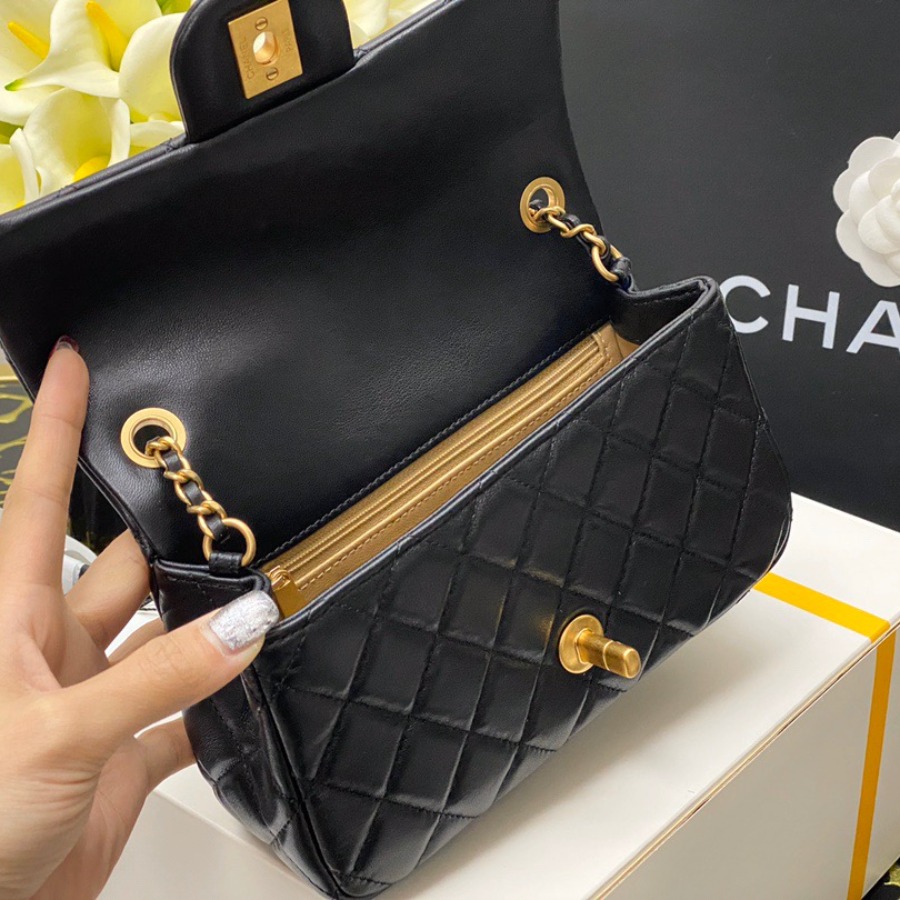 chanel flap bag