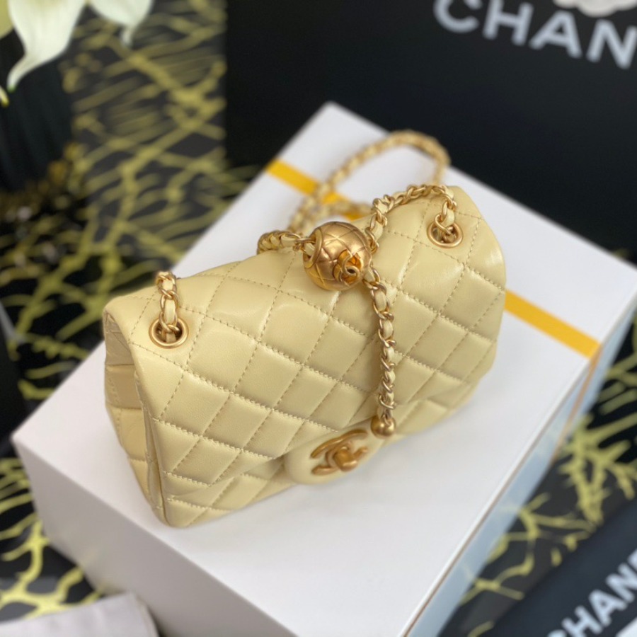 chanel flap bag