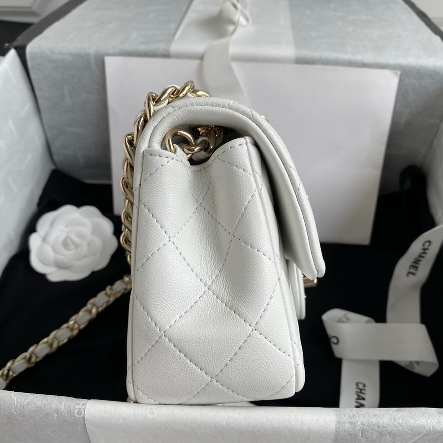 chanel flap bag