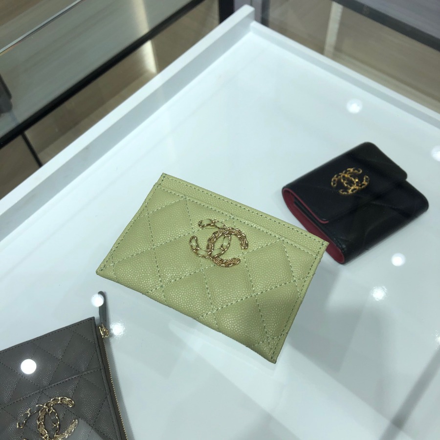 chanel 19 card holder, chanel small leather goods