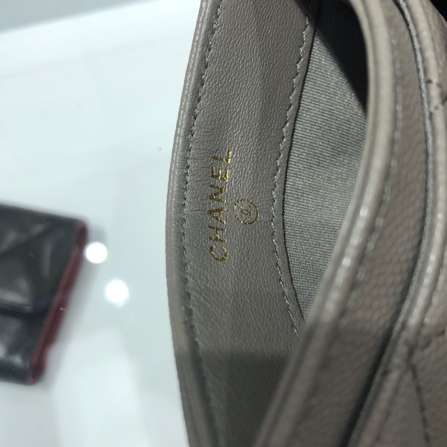 chanel 19 card holder, chanel small leather goods