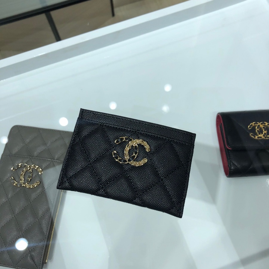 chanel 19 card holder, chanel small leather goods
