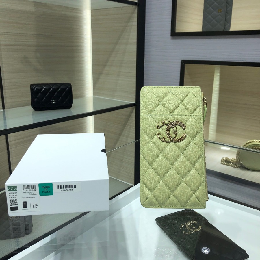 Chanel 19 pouch for iphone, CHANEL SMALL LEATHER GOODS