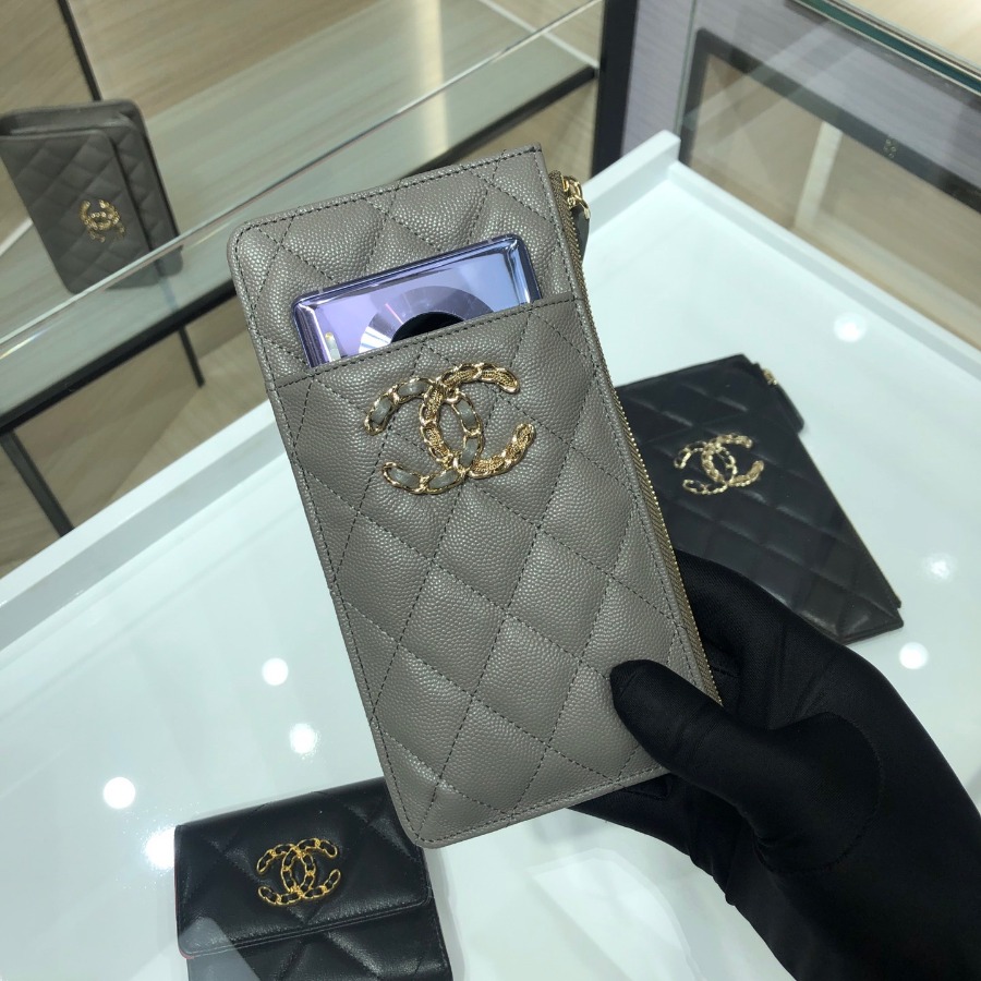Chanel 19 pouch for iphone, CHANEL SMALL LEATHER GOODS