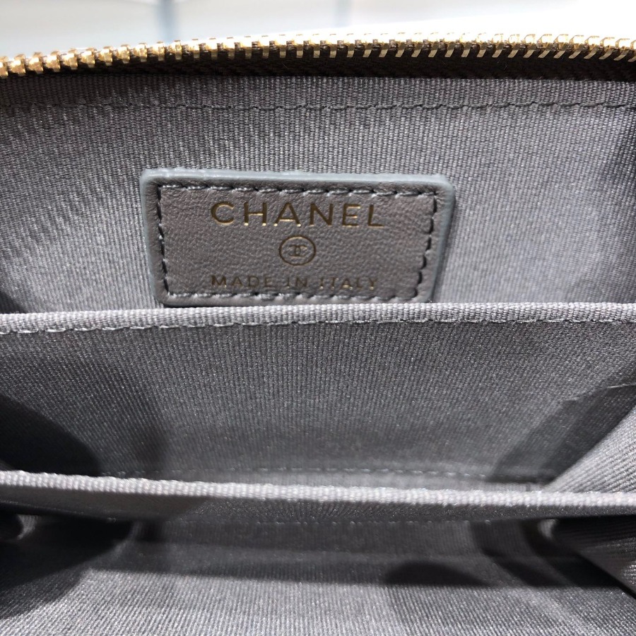 Chanel 19 zipped coin purse, CHANEL