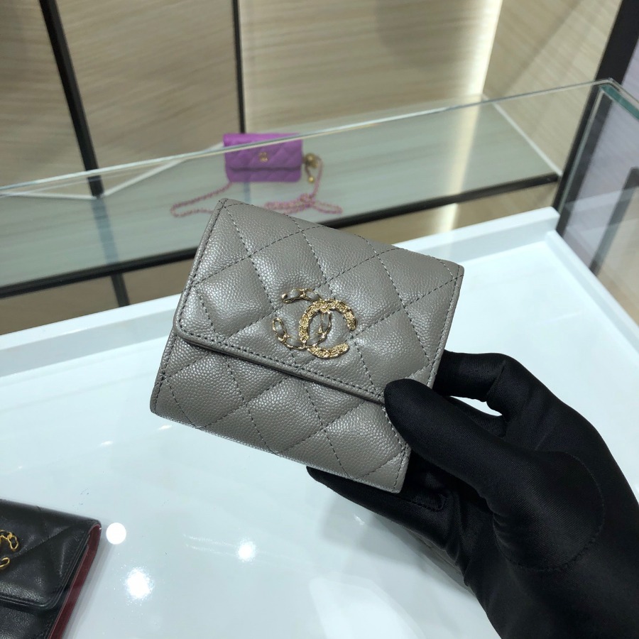 chanel 19 small flap wallet, CHANEL
