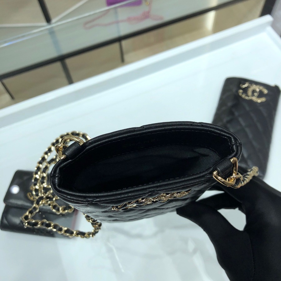 chanel 19 phone case with chain, CHANEL