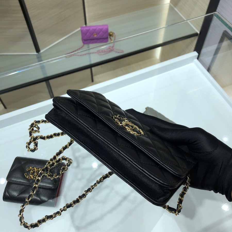 wallet on chain, CHANEL SMALL LEATHER GOODS