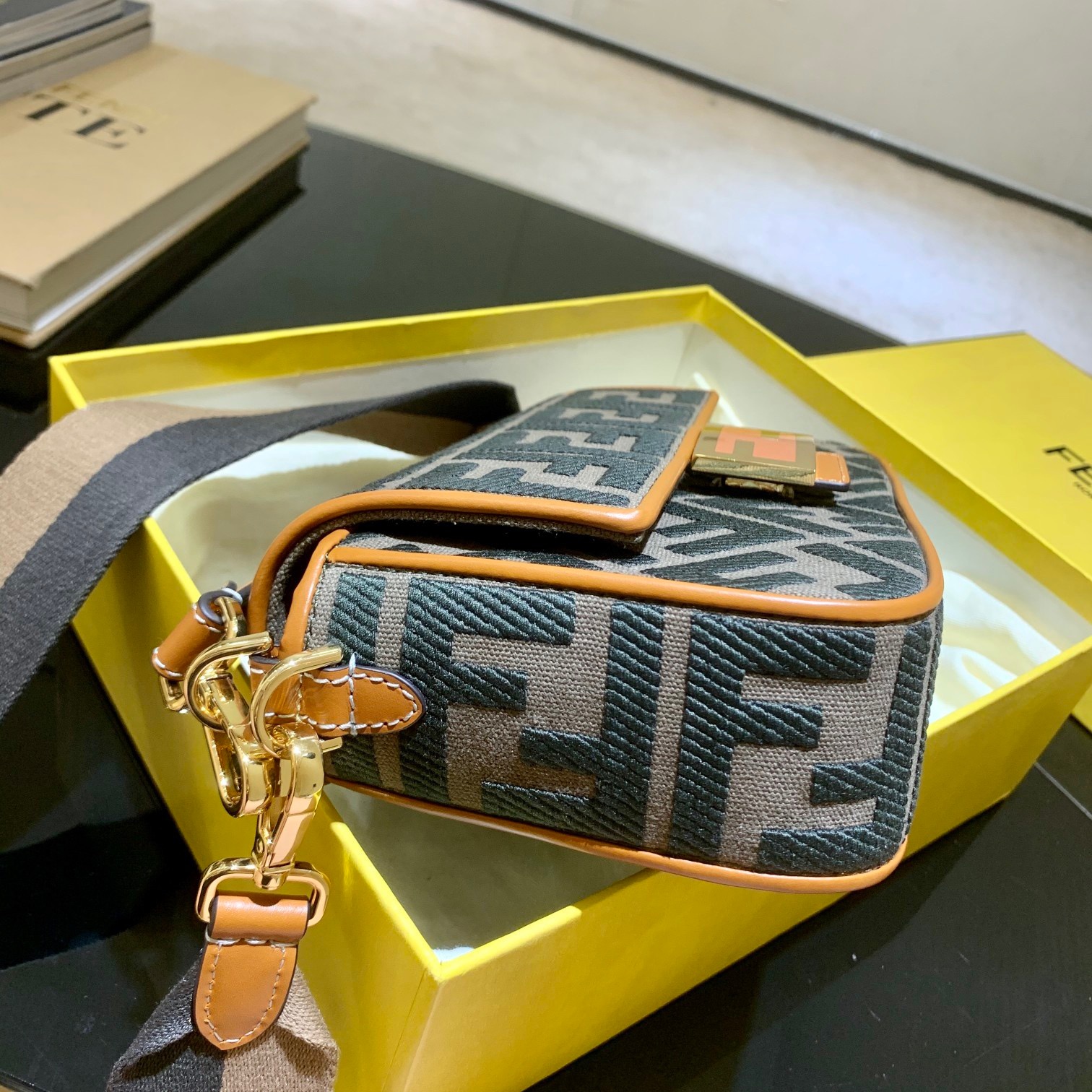 BAGUETTE , FENDI Natural straw bag