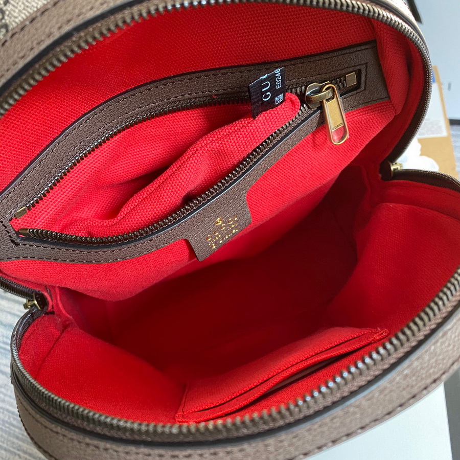 552884 Disney x Gucci Donald Duck small backpack