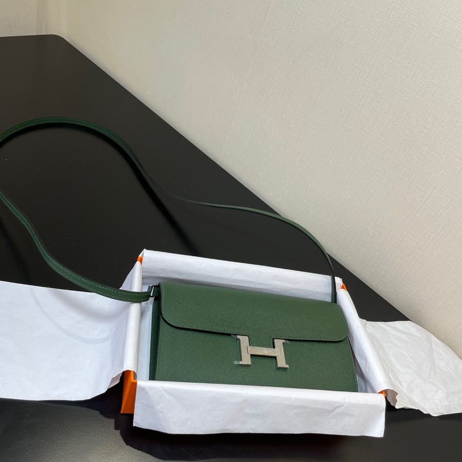 Constance Long To Go wallet, Hermes