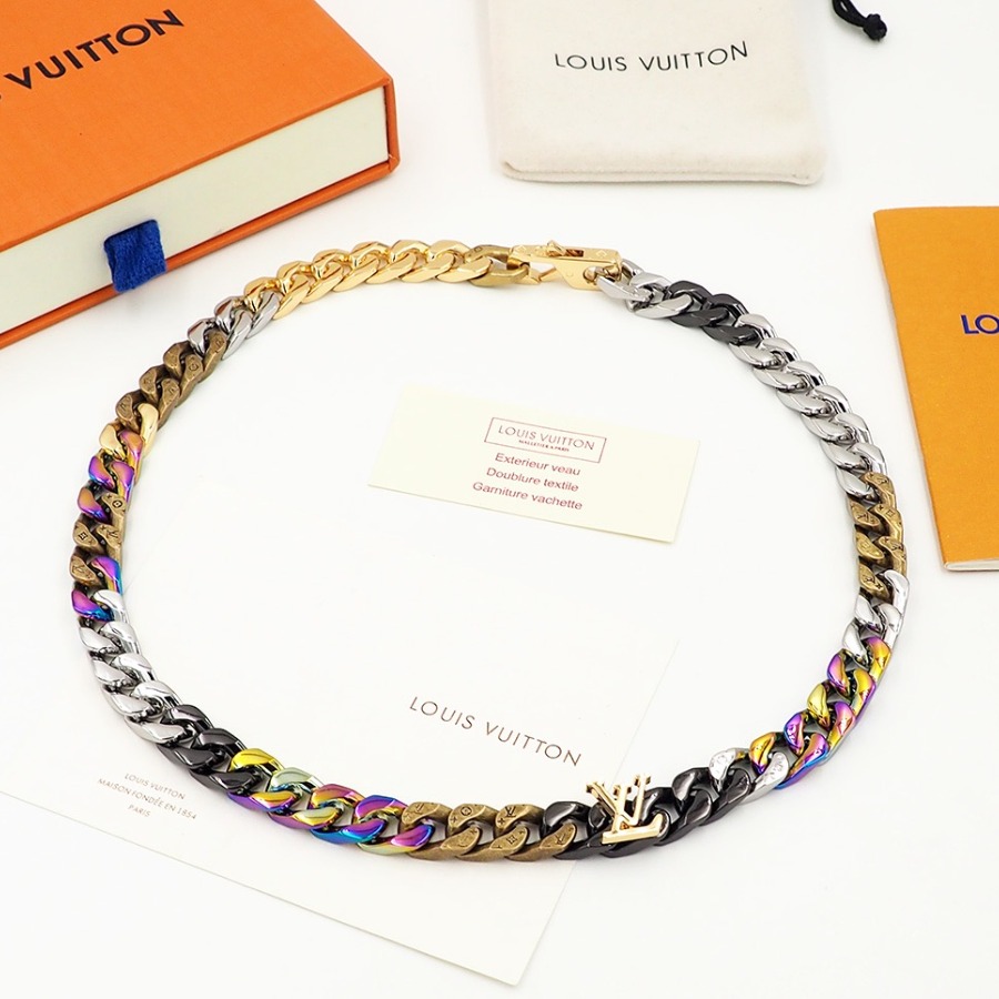 Necklaces, Louis Vuitton LV