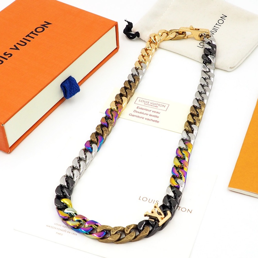 Necklaces, Louis Vuitton LV