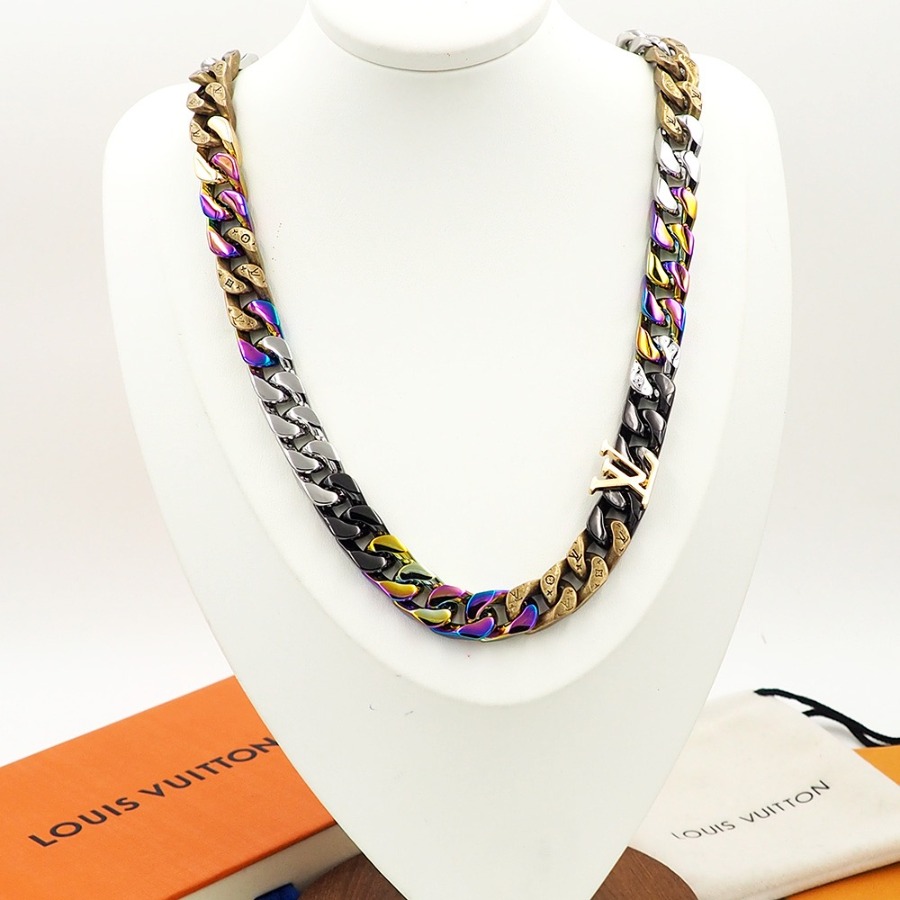 Necklaces, Louis Vuitton LV