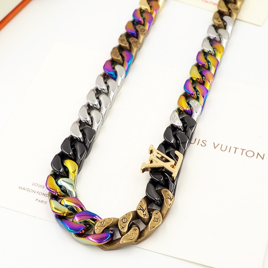 Necklaces, Louis Vuitton LV