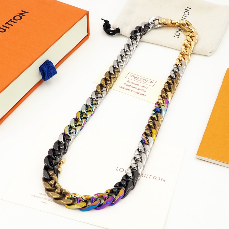Necklaces, Louis Vuitton LV