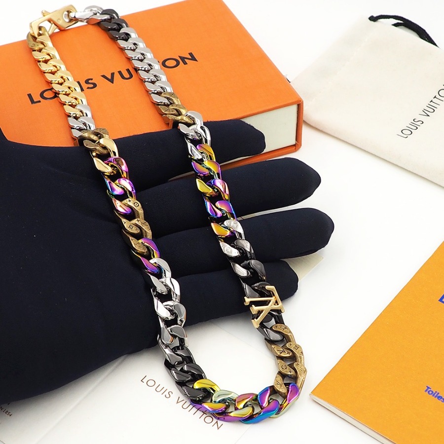 Necklaces, Louis Vuitton LV