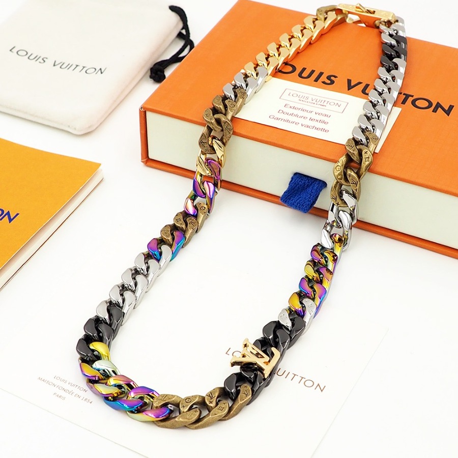Necklaces, Louis Vuitton LV