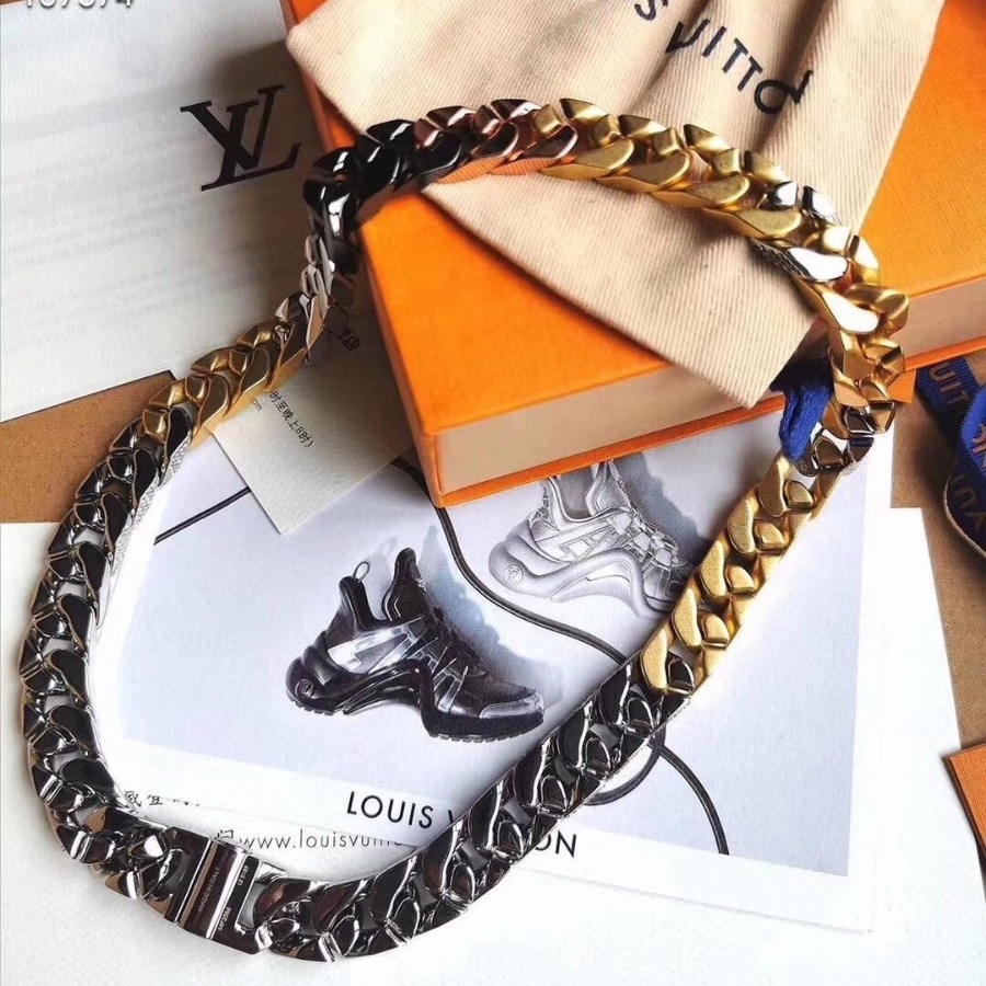Necklaces, Louis Vuitton LV