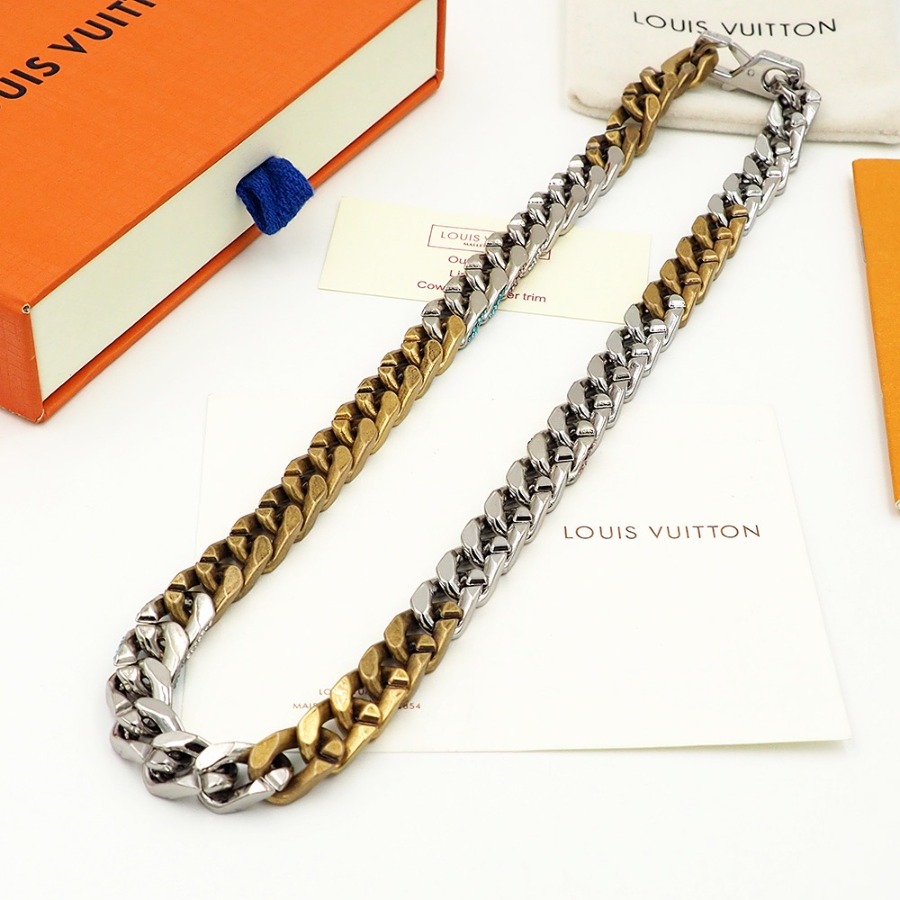 Necklaces, Louis Vuitton LV