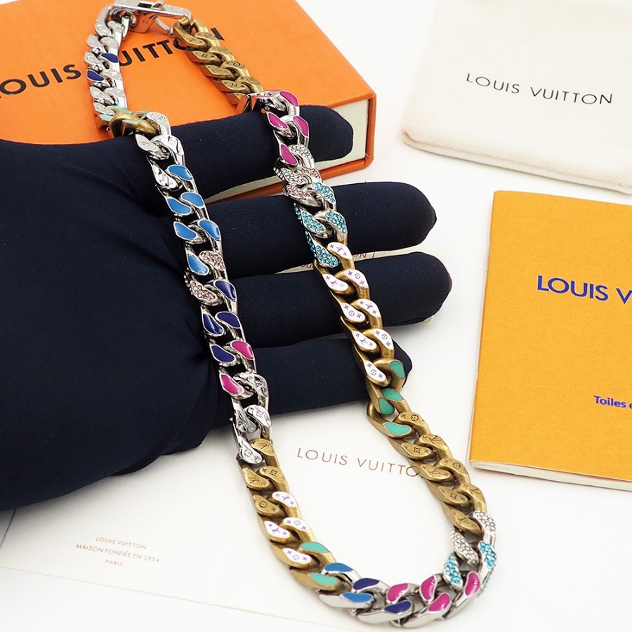 Necklaces, Louis Vuitton LV