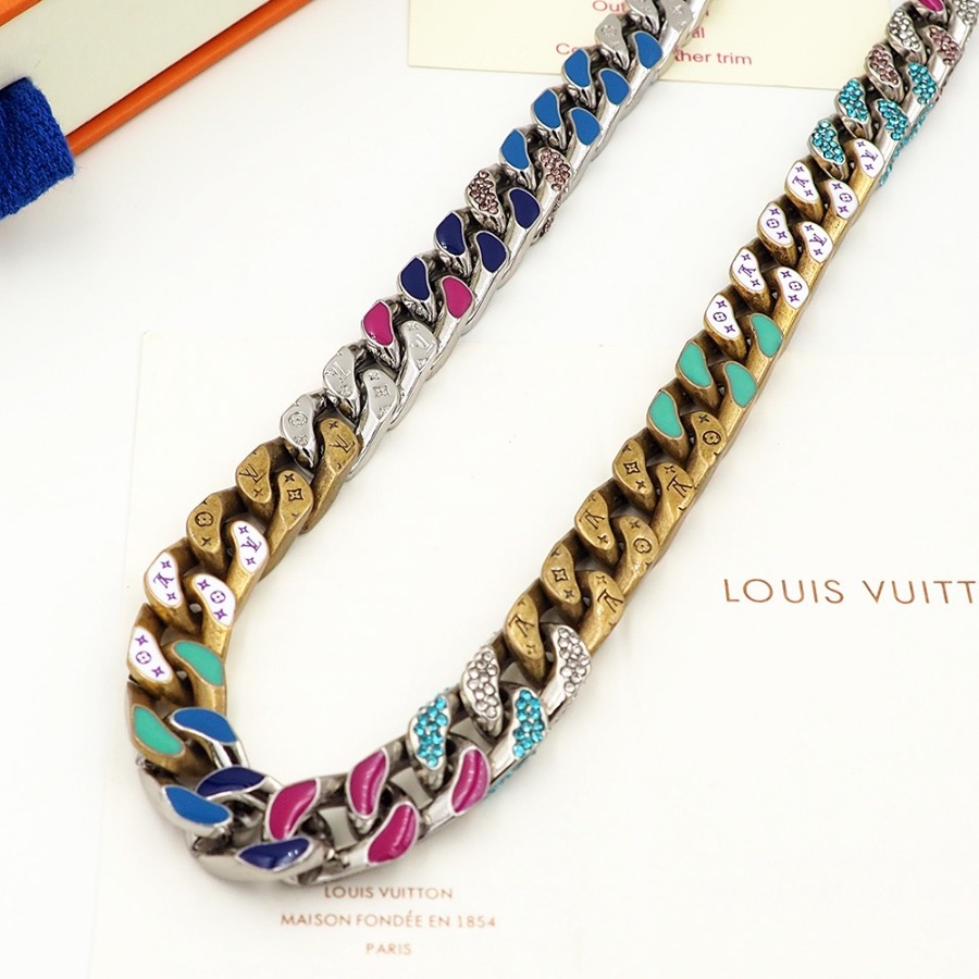 Necklaces, Louis Vuitton LV