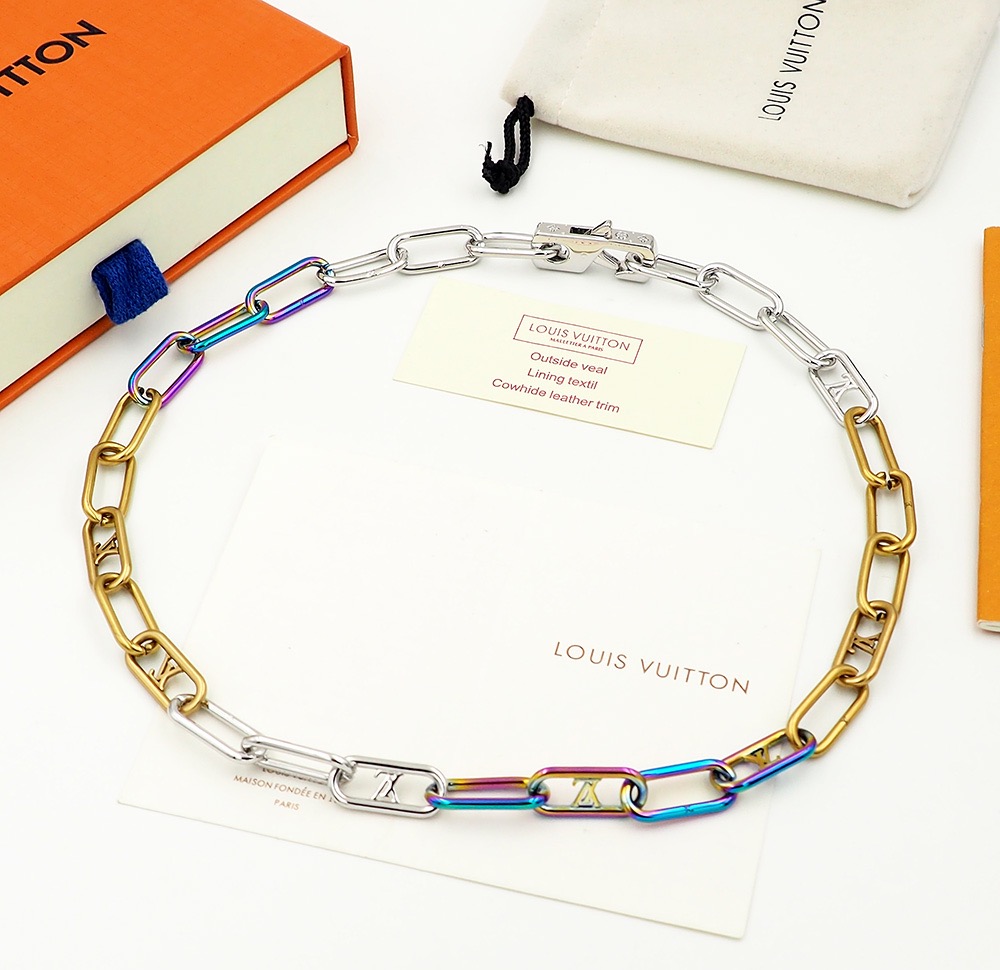 Necklaces, Louis Vuitton LV