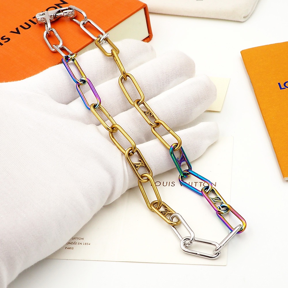 Necklaces, Louis Vuitton LV
