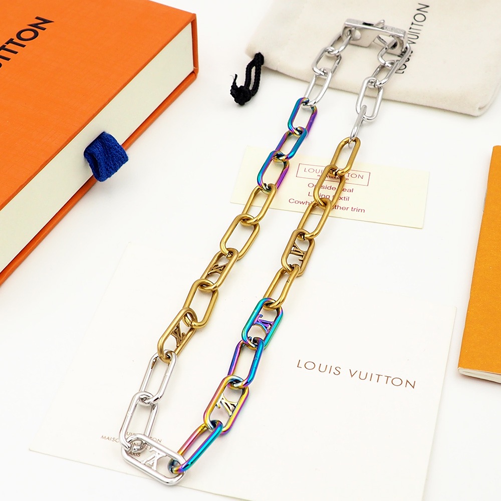 Necklaces, Louis Vuitton LV