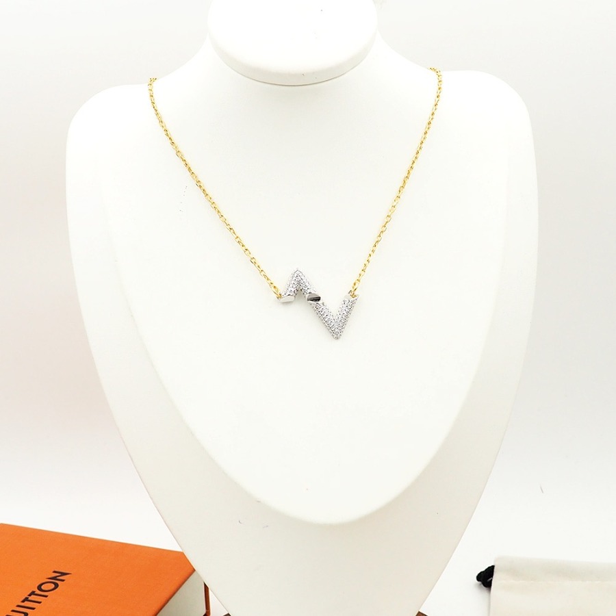 Necklaces and Pendants, Louis Vuitton LV