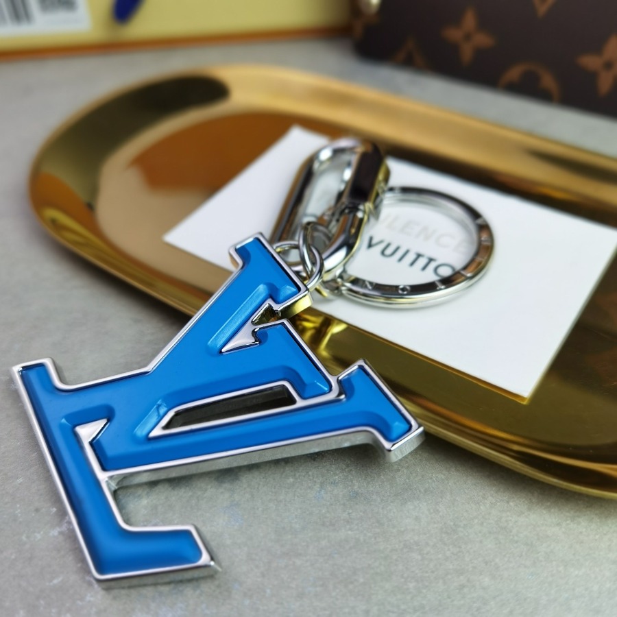 Louis Vuitton LV, key chain