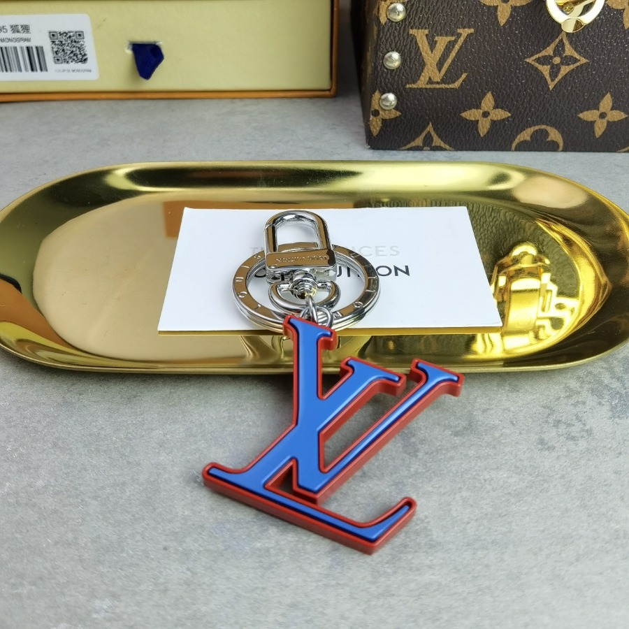 Louis Vuitton LV, key chain