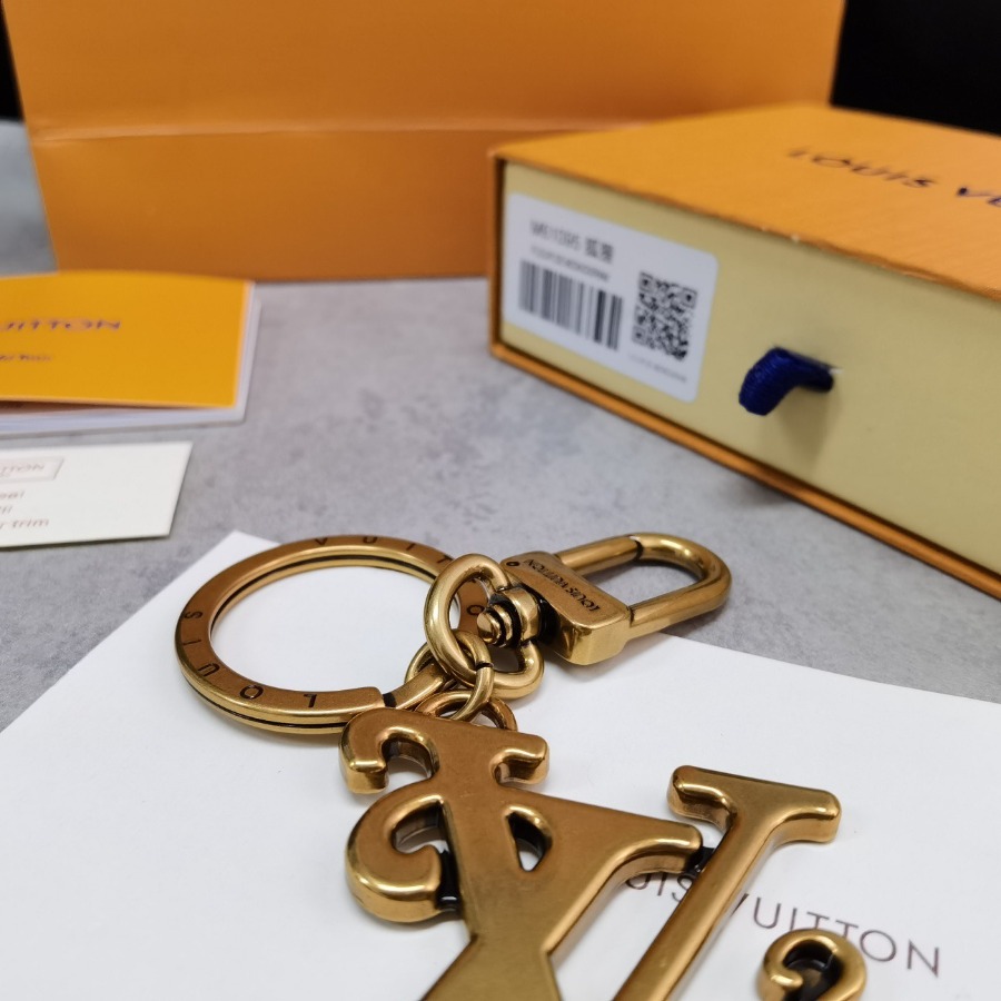 Louis Vuitton LV, key chain