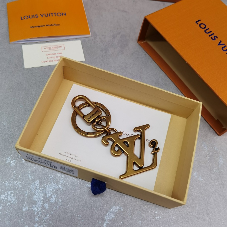 Louis Vuitton LV, key chain