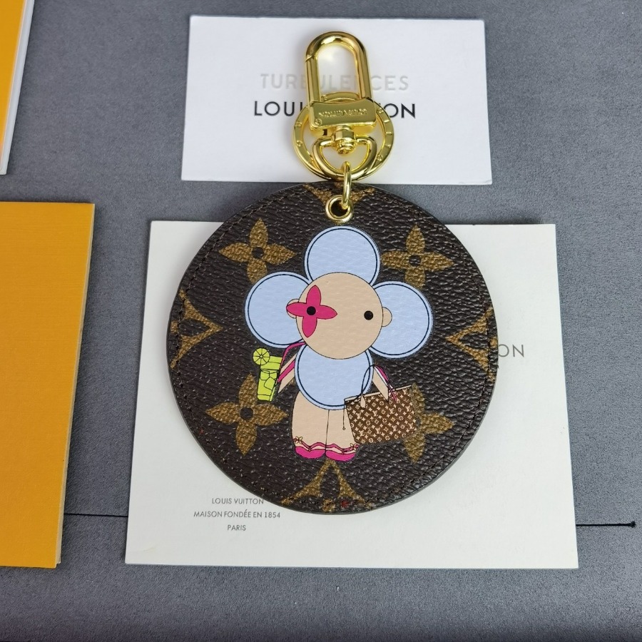 Louis Vuitton LV, key chain