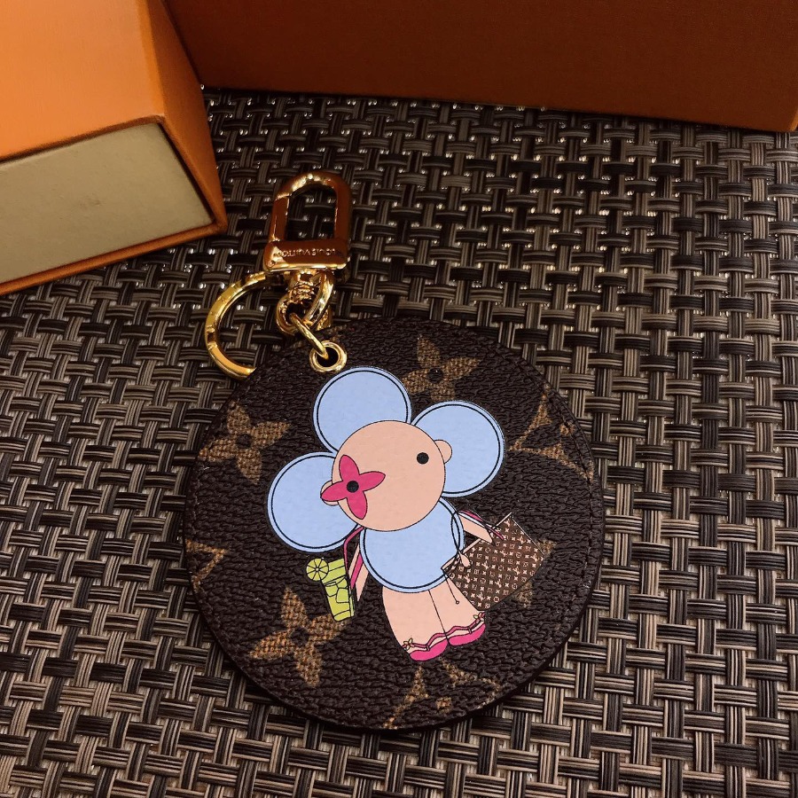 Louis Vuitton LV, key chain