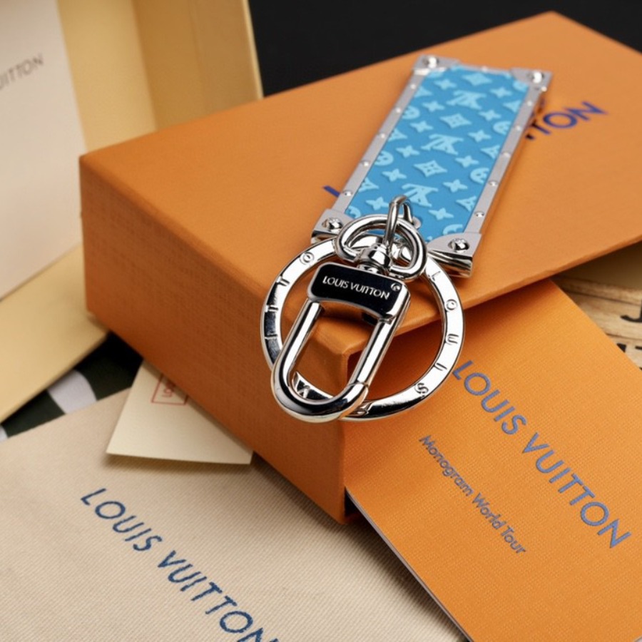 Louis Vuitton LV, key chain