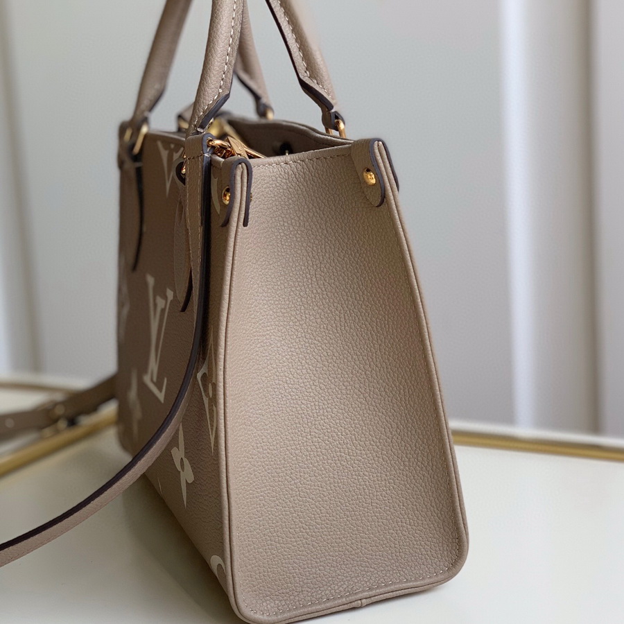 M45779  ONTHEGO PM, Louis Vuitton LV