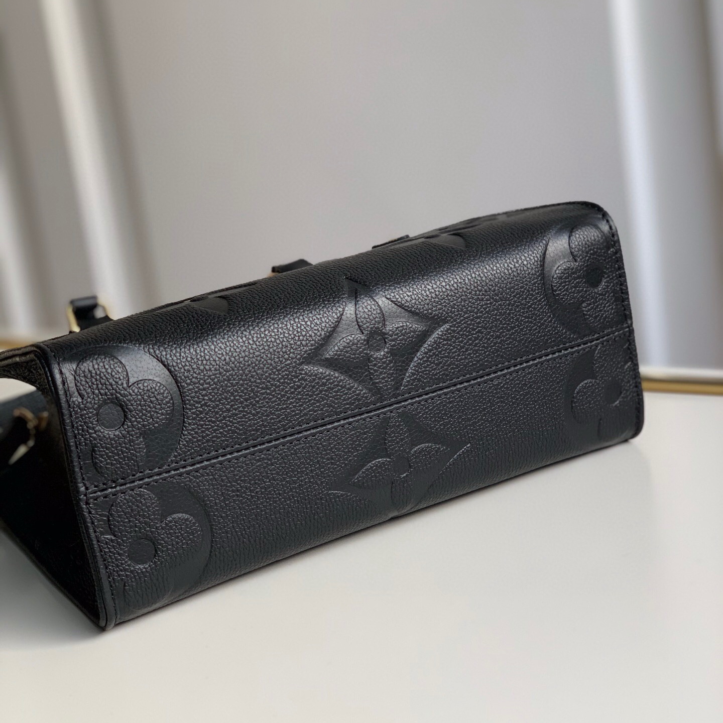 M45653  ONTHEGO PM, Louis Vuitton LV