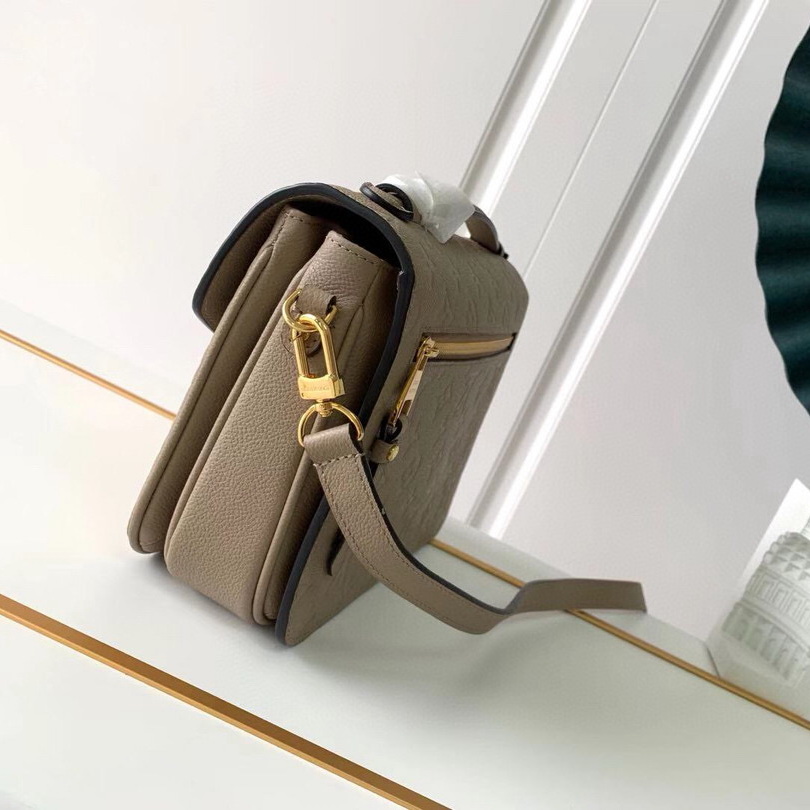 M44881, Louis Vuitton LV, POCHETTE METIS