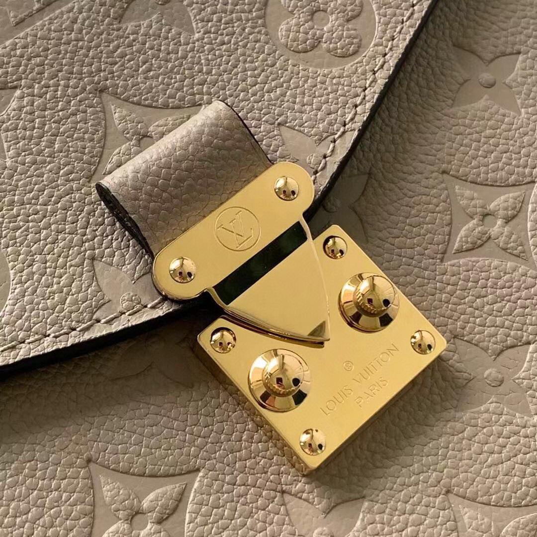 M44881, Louis Vuitton LV, POCHETTE METIS