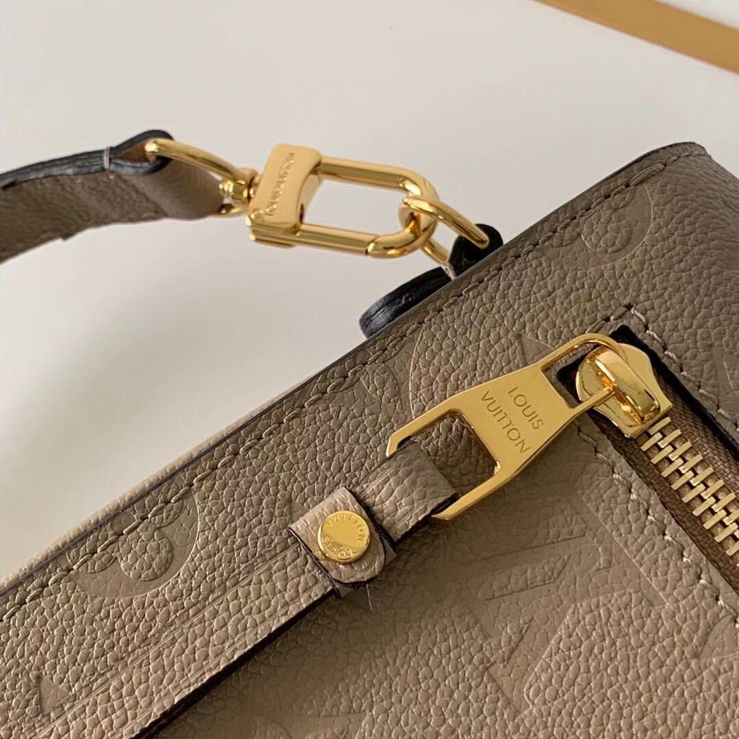 M44881, Louis Vuitton LV, POCHETTE METIS