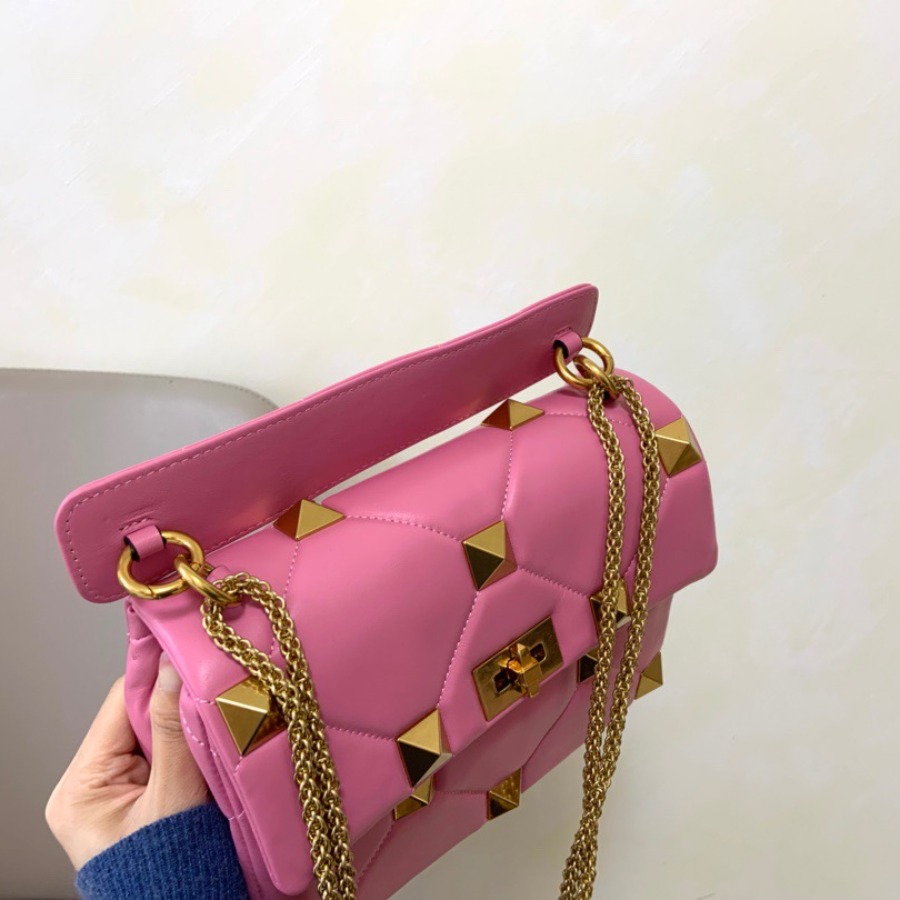 MEDIUM ROMAN STUD THE SHOULDER BAG IN NAPPA WITH CHAIN, Valentino bag