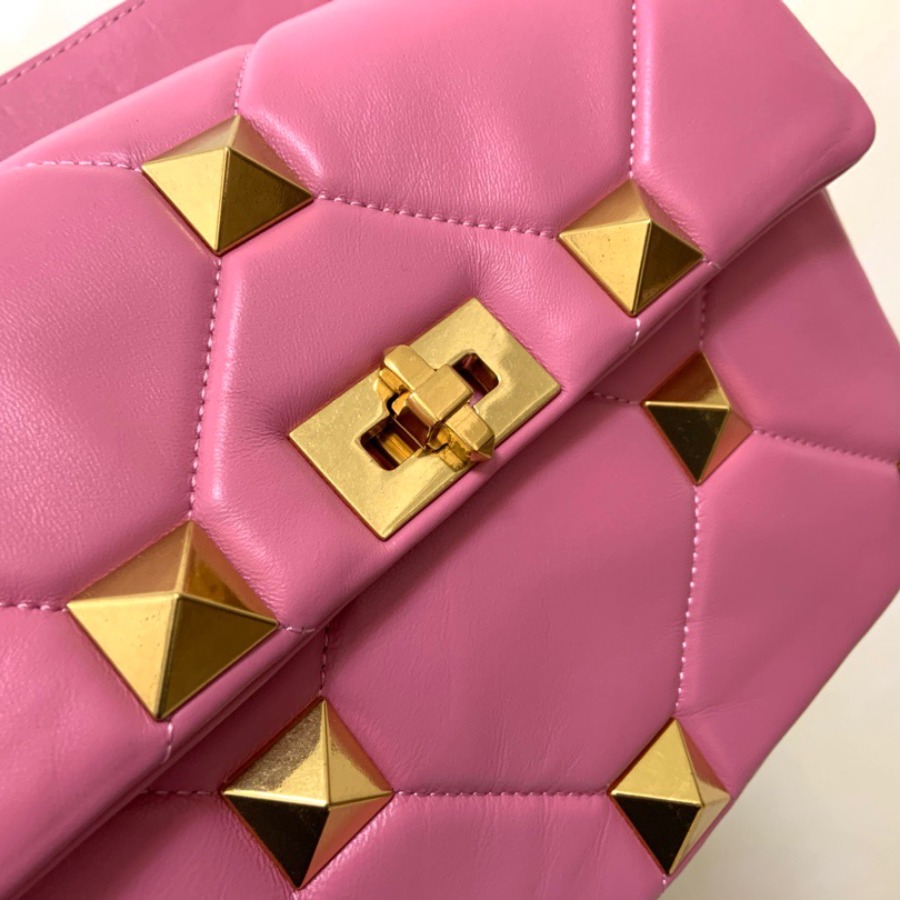 MEDIUM ROMAN STUD THE SHOULDER BAG IN NAPPA WITH CHAIN, Valentino bag
