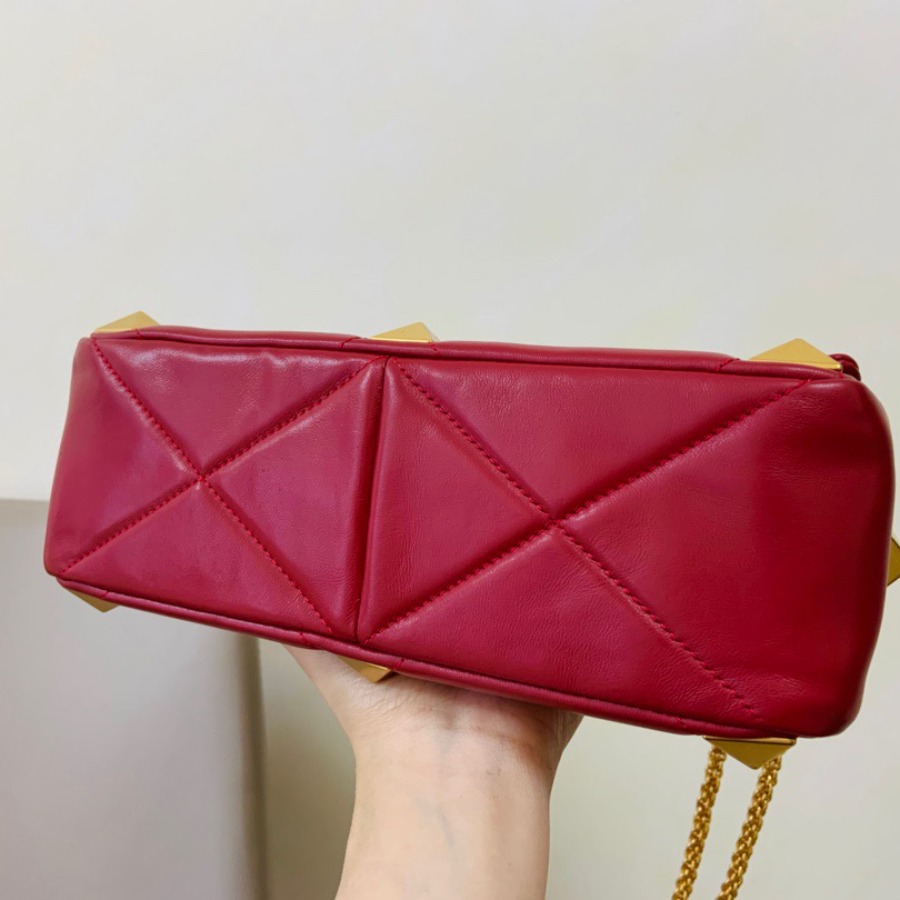 MEDIUM ROMAN STUD THE SHOULDER BAG IN NAPPA WITH CHAIN, Valentino bag