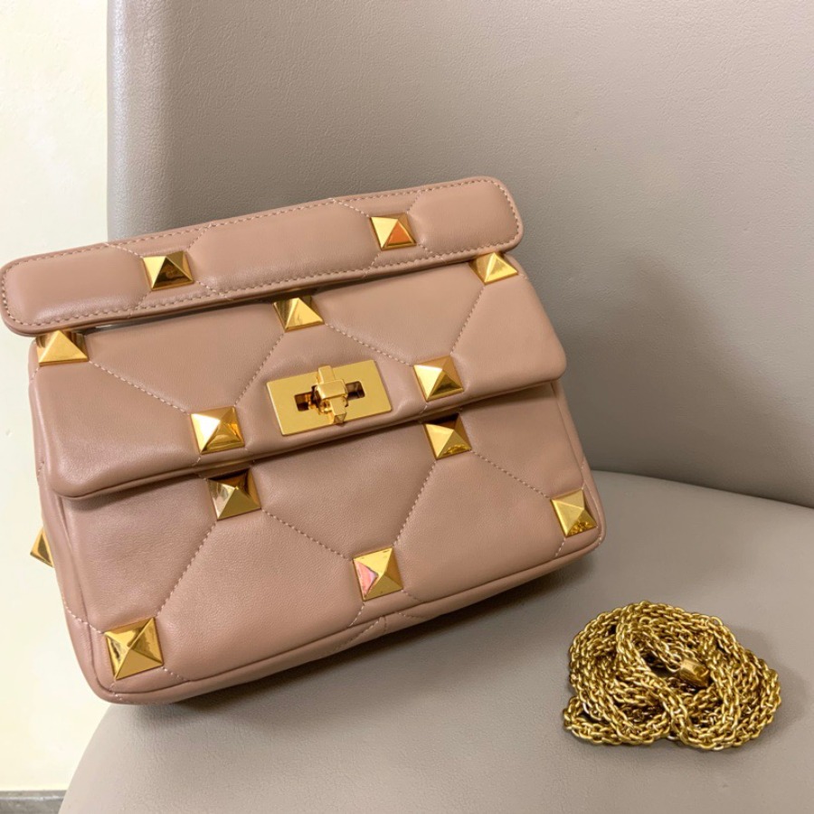 MEDIUM ROMAN STUD THE SHOULDER BAG IN NAPPA WITH CHAIN, Valentino bag