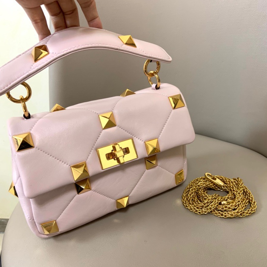 MEDIUM ROMAN STUD THE SHOULDER BAG IN NAPPA WITH CHAIN, Valentino bag